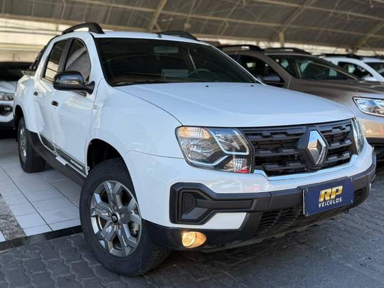 RENAULT OROCH 1.6 16V SCE FLEX INTENSE MANUAL RENAULT OROCH 1.6 16V SCE FLEX INTENSE MANUAL